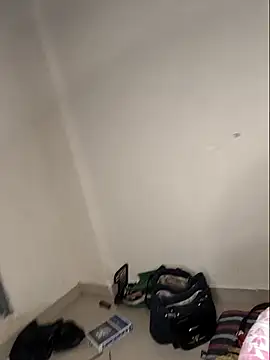 Hot night online show from April 17, 2026, 6:44 pm