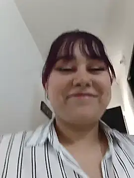 AliceScoot  online show from July 21, 2026, 9:49 pm