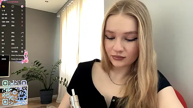 Snapshot of PlasaRima chatting on June 1, 2026, 11:37 pm PlasaRima online show from June 1, 2026, 11:37 pm