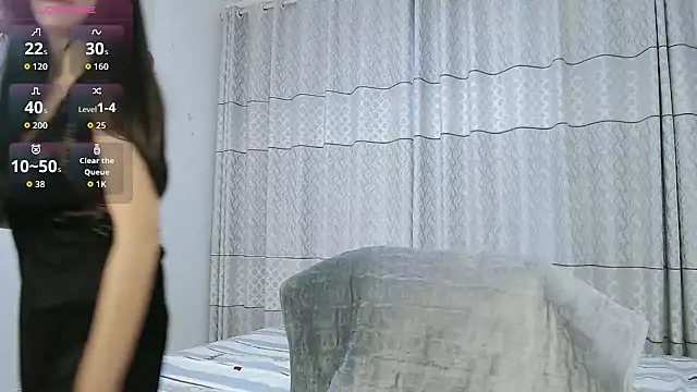 lindafeng online show from April 14, 2026, 12:15 am