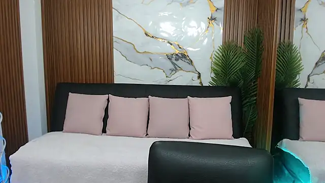 alonddra tay online show from April 17, 2026, 11:46 am