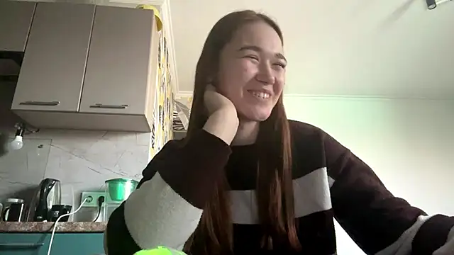 ValiriaX online show from April 16, 2026, 1:12 pm