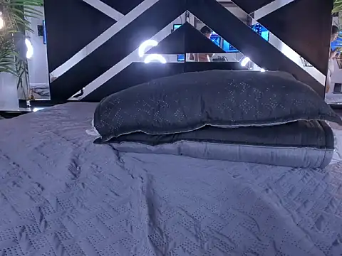 sophi star online show from April 16, 2026, 10:23 pm