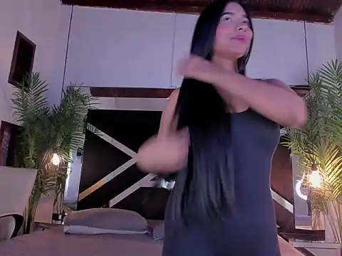 sophi star online show from April 13, 2026, 6:12 pm