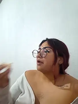 Snapshot of lucyheart_8 chatting on May 14, 2026, 9:56 pm lucyheart 8 online show from May 14, 2026, 9:56 pm