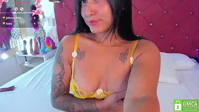 Snapshot of Brenda_Kiss_ chatting on June 4, 2026, 7:40 pm Brenda Kiss online show from June 4, 2026, 7:40 pm