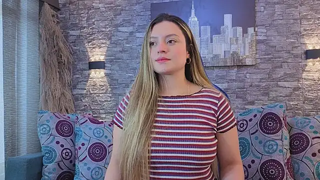 giigii hadidd online show from April 11, 2026, 7:39 pm