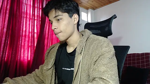 Snapshot of Marck-Pro chatting on July 4, 2026, 4:00 pm Marck-Pro online show from July 4, 2026, 4:00 pm