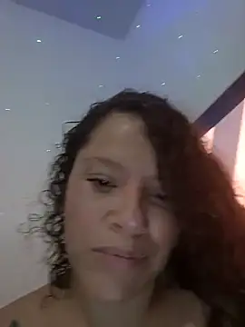 angelplu online show from April 15, 2026, 7:58 pm