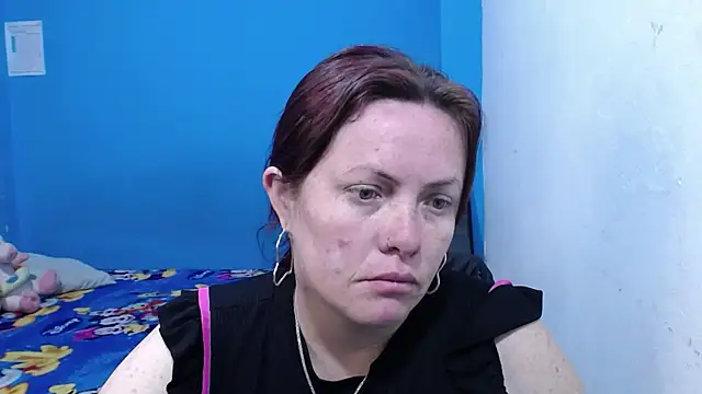 Snapshot of carolinhe26 chatting on July 9, 2026, 9:14 pm carolinhe26 online show from July 9, 2026, 9:14 pm