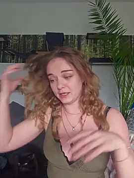 AliceLiddle  online show from April 17, 2026, 11:57 am