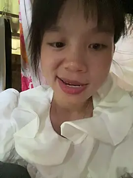 Snapshot of Neo-baby chatting on July 4, 2026, 6:09 am Neo-baby online show from July 4, 2026, 6:09 am