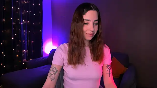 CharliGrace  online show from April 16, 2026, 8:15 am