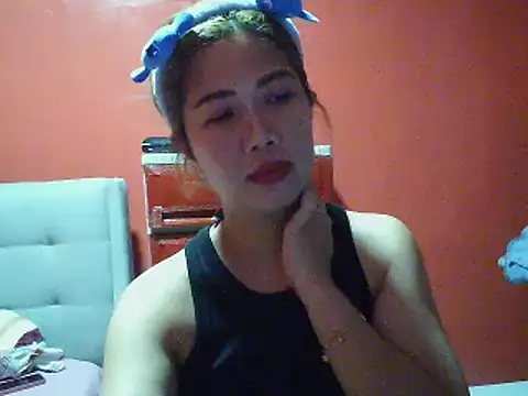 Snapshot of Cutie-Smile chatting on May 8, 2026, 9:51 pm Cutie-Smile online show from May 8, 2026, 9:51 pm