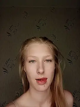 Snapshot of Tanya_Savel chatting on May 31, 2026, 6:20 pm Tanya Savel online show from May 31, 2026, 6:20 pm