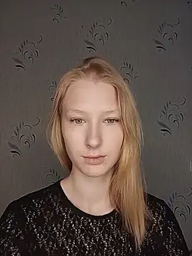 Snapshot of Tanya_Savel chatting on May 24, 2026, 7:41 am Tanya Savel online show from May 24, 2026, 7:41 am