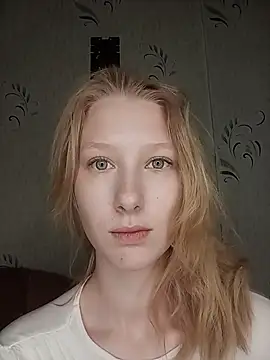 Snapshot of Tanya_Savel chatting on May 9, 2026, 6:33 pm Tanya Savel online show from May 9, 2026, 6:33 pm