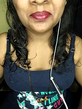 Snapshot of ur_love_kannada1 chatting on April 25, 2026, 4:59 pm ur love kannada1 online show from April 25, 2026, 4:59 pm