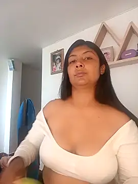 SaritaSC20 online show from April 15, 2026, 7:18 pm