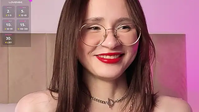 EvelDevil online show from April 16, 2026, 9:39 pm