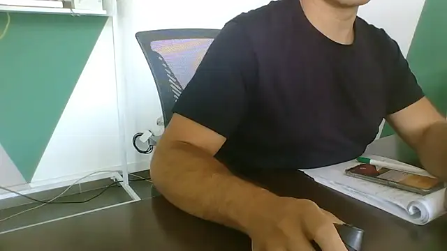 Snapshot of brunosso85ita chatting on August 4, 2026, 3:38 pm brunosso85ita online show from August 4, 2026, 3:38 pm