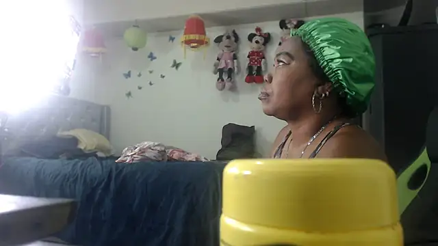 Snapshot of hotbrunettecasandra chatting on September 16, 2025, 10:16 am hotbrunettecasandra online show from September 16, 2025, 10:16 am