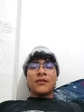 Snapshot of xhecho_uzumaki chatting on April 22, 2026, 3:24 am xhecho uzumaki online show from April 22, 2026, 3:24 am