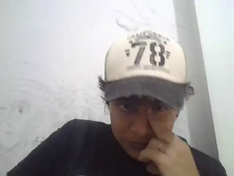Snapshot of xhecho_uzumaki chatting on May 7, 2026, 4:06 am xhecho uzumaki online show from May 7, 2026, 4:06 am