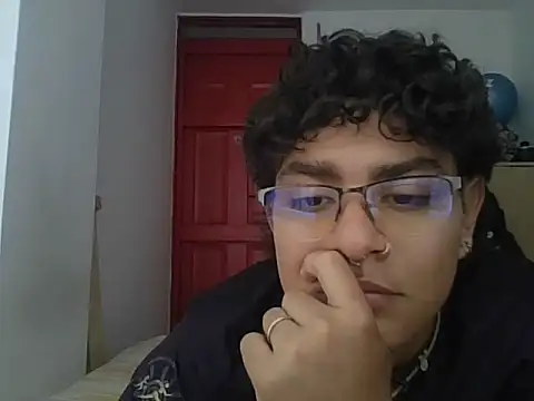 Snapshot of xhecho_uzumaki chatting on May 7, 2026, 6:11 pm xhecho uzumaki online show from May 7, 2026, 6:11 pm