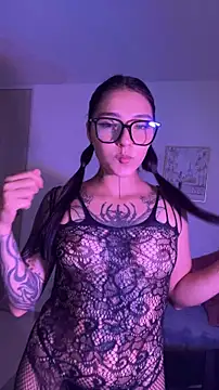 GigixXxOS online show from May 23, 2026, 10:31 pm