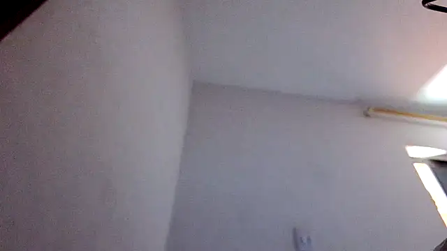 Snapshot of andrew_1520 chatting on October 15, 2025, 6:16 pm andrew 1520 online show from October 15, 2025, 6:16 pm