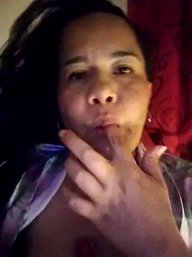 Fernanda Bali online show from April 18, 2026, 2:58 am