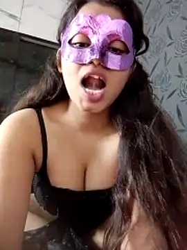 Snapshot of sima_loves chatting on June 6, 2026, 1:38 pm sima loves online show from June 6, 2026, 1:38 pm