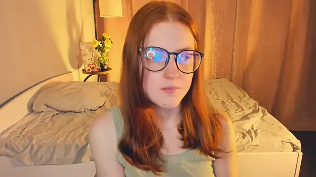 Snapshot of MuiLeath chatting on July 18, 2026, 7:22 pm MuiLeath online show from July 18, 2026, 7:22 pm