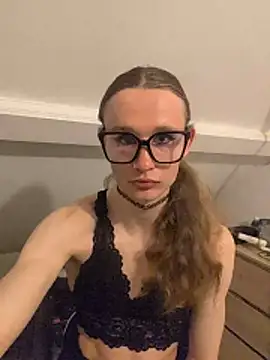 scvndi33 online show from April 26, 2026, 1:03 am