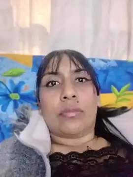 Snapshot of MELIZ_QUEEN chatting on May 21, 2026, 12:19 am MELIZ QUEEN online show from May 21, 2026, 12:19 am
