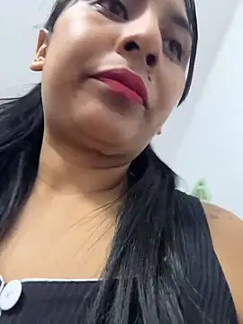 Snapshot of MELIZ_QUEEN chatting on May 14, 2026, 11:51 am MELIZ QUEEN online show from May 14, 2026, 11:51 am
