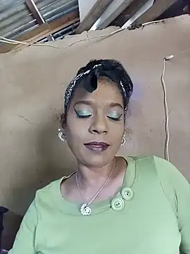 Snapshot of MissyLoveCreator chatting on July 15, 2026, 11:28 am MissyLoveCreator online show from July 15, 2026, 11:28 am