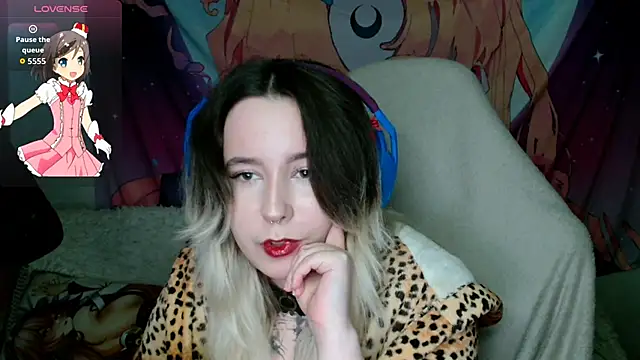 mirabite  online show from April 13, 2026, 7:34 am