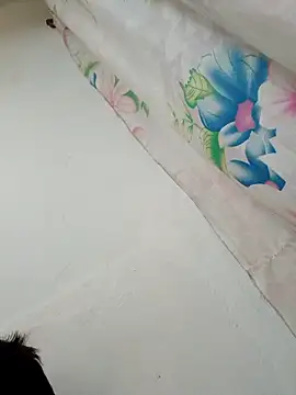 CubaxxxPeneGrande online show from April 13, 2026, 4:44 pm