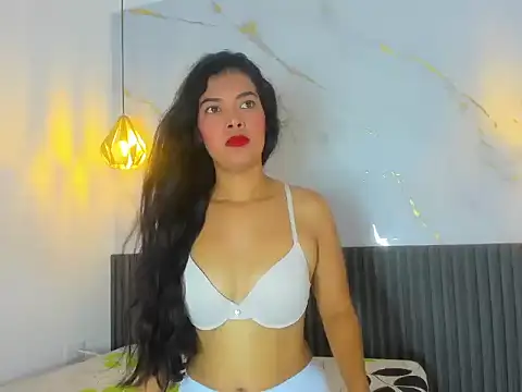 Snapshot of Vanessa_Lune chatting on June 2, 2026, 2:06 pm Vanessa Lune online show from June 2, 2026, 2:06 pm