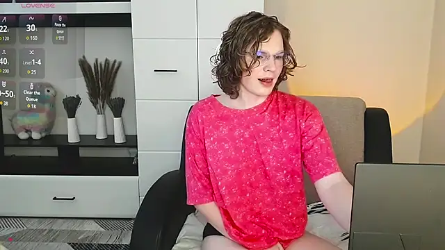 Snapshot of SallySweet_ chatting on July 10, 2026, 8:03 am SallySweet online show from July 10, 2026, 8:03 am