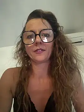 Snapshot of Shely5934 chatting on June 5, 2026, 7:19 pm Shely5934 online show from June 5, 2026, 7:19 pm