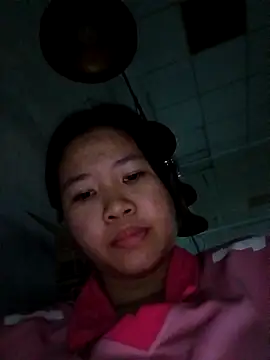Snapshot of -Tinamo- chatting on April 21, 2026, 6:47 pm -Tinamo- online show from April 21, 2026, 6:47 pm