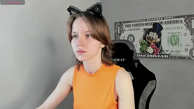Snapshot of Milena_Milyan chatting on May 7, 2026, 1:10 am Milena Milyan online show from May 7, 2026, 1:10 am