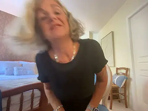 NaughtyMonicaUK online show from April 17, 2026, 3:59 pm