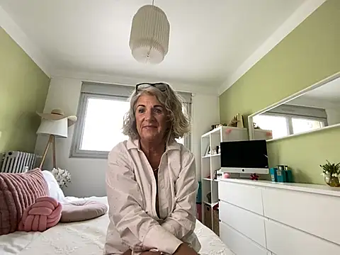 NaughtyMonicaUK online show from April 13, 2026, 8:18 am