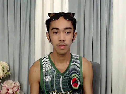 crocodale online show from April 14, 2026, 1:21 am