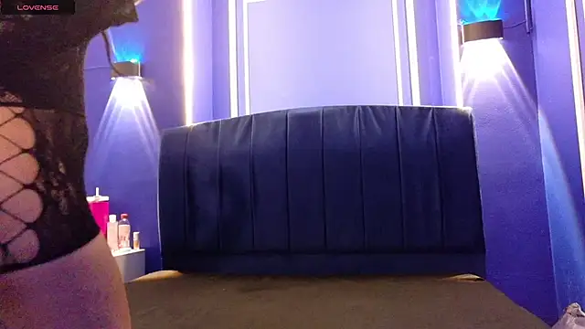 serena sex31 online show from April 15, 2026, 11:59 am