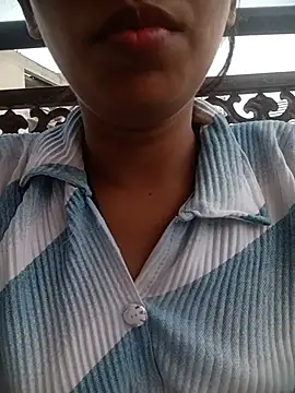 Snapshot of Miss_Divyaa chatting on May 23, 2026, 1:32 pm Miss Divyaa online show from May 23, 2026, 1:32 pm